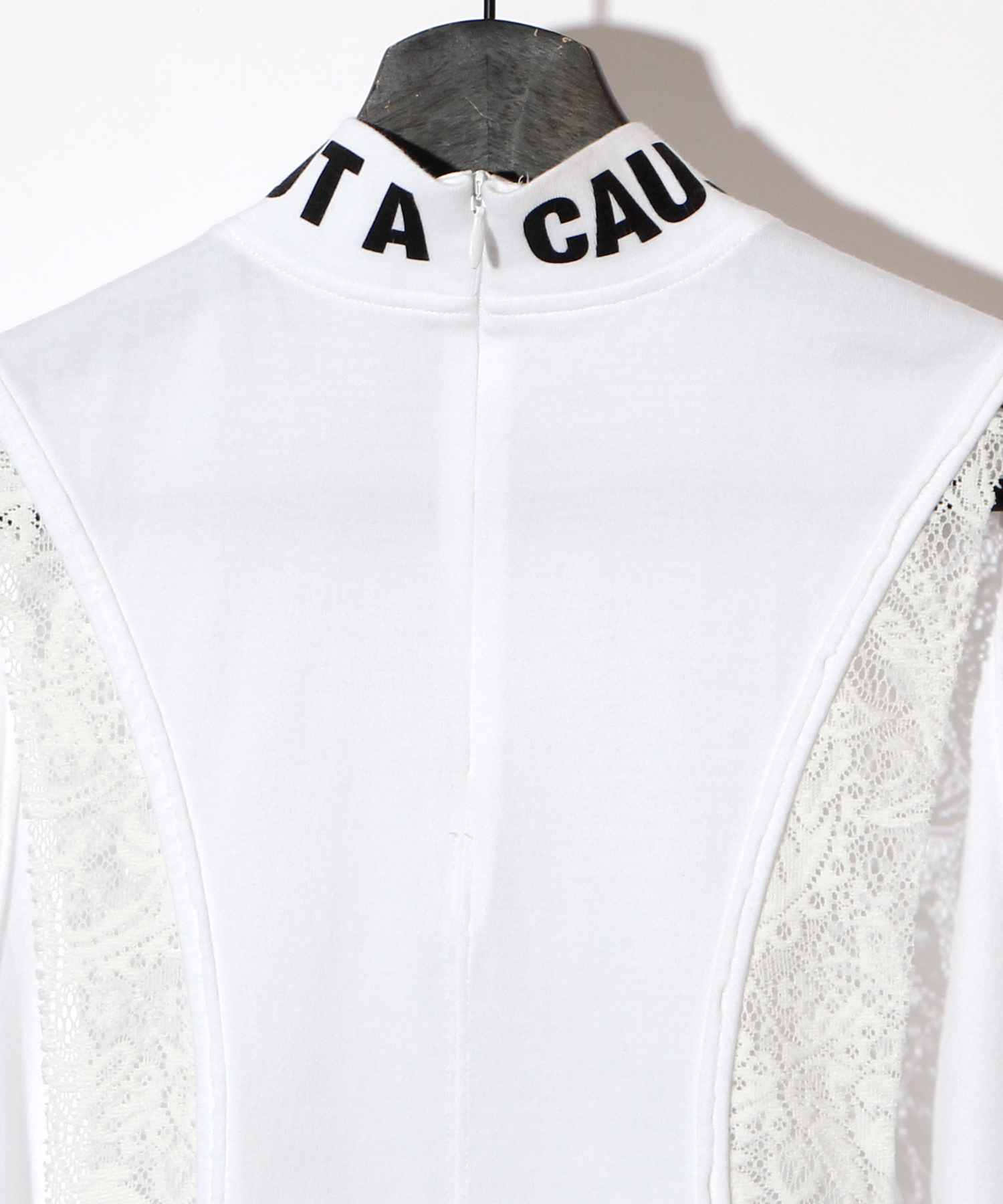 SLEEVELESS HIGH NECK [WHITE] | SWITCHBLADE
